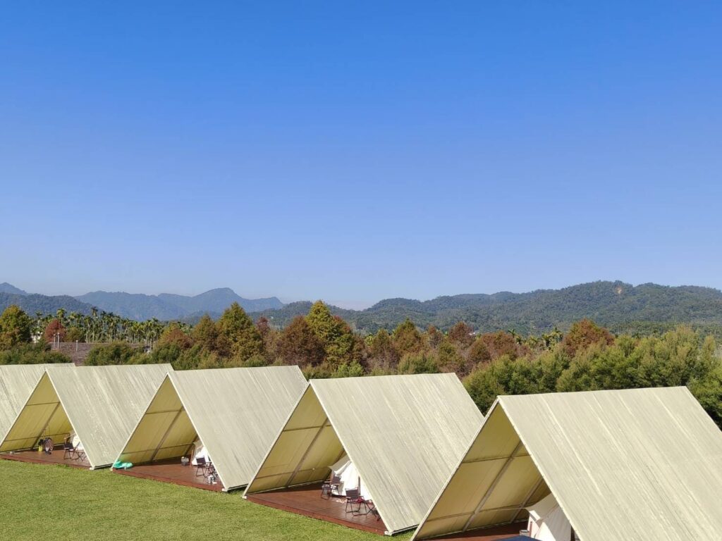 村村金帳篷