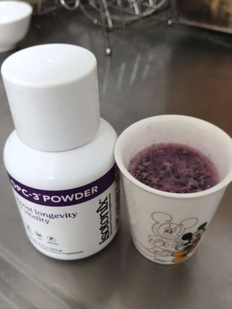 Isotonix OPC-3 心得｜從2025年10月喝到現在，我用9張自拍記錄每天保養的變化